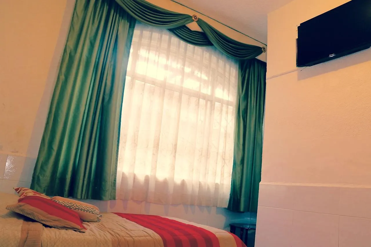 Hostal Almagro Quito 0*,