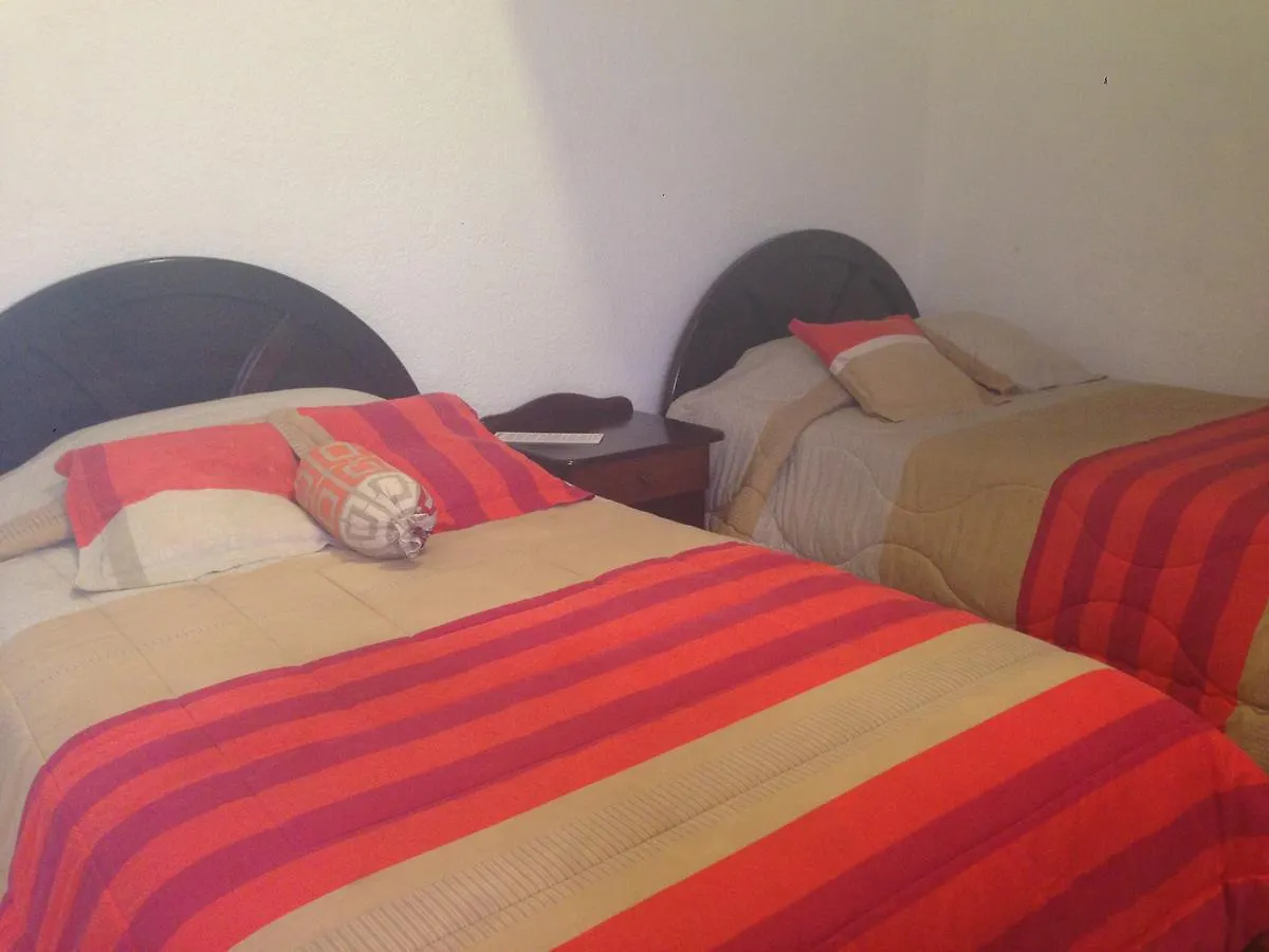 Hostal Almagro Quito 0*,  Ecuador